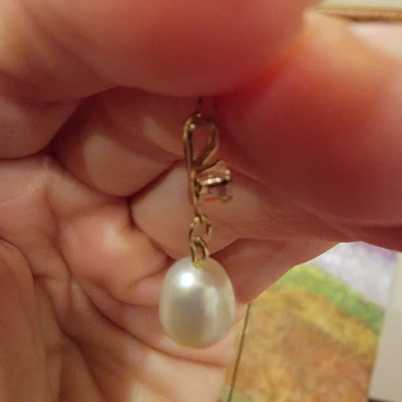 10k Gold pearl necklace - Picture 7 of 16